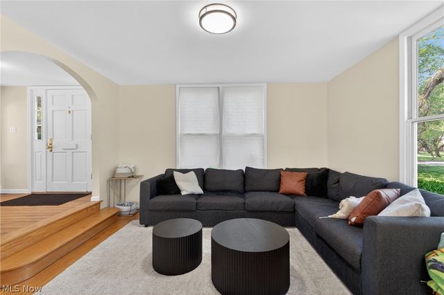 22325 Fairmount Boulevard, Shaker Heights, OH 44118