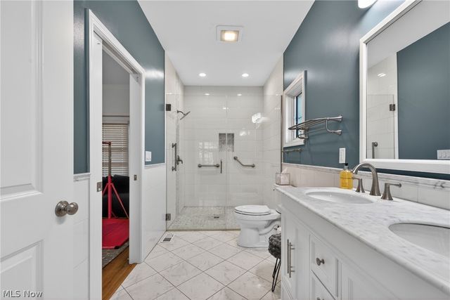 22325 Fairmount Boulevard, Shaker Heights, OH 44118