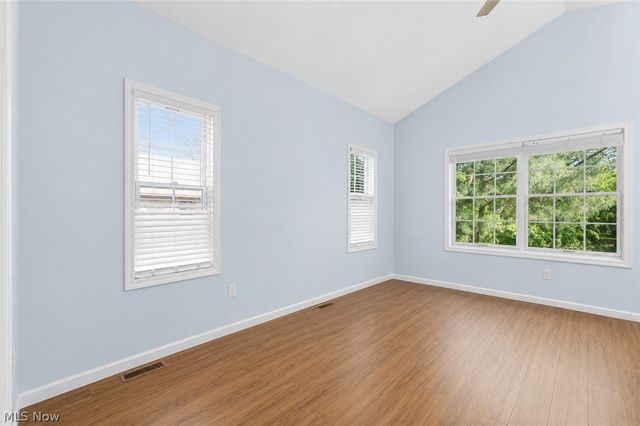 22325 Fairmount Boulevard, Shaker Heights, OH 44118