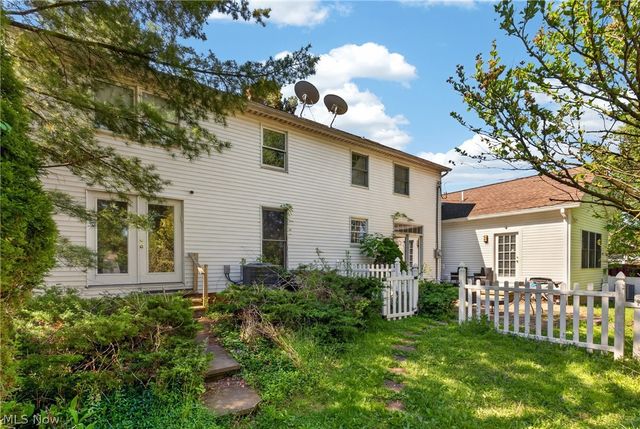 22325 Fairmount Boulevard, Shaker Heights, OH 44118