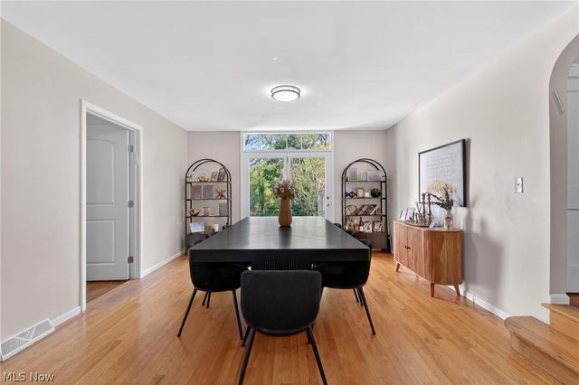 22325 Fairmount Boulevard, Shaker Heights, OH 44118