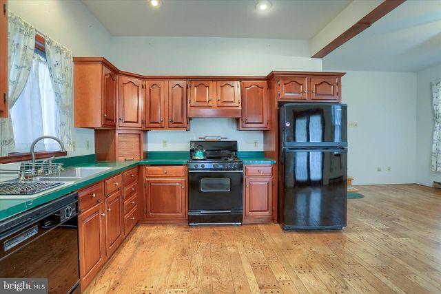 301 SWAN ST, Harrisburg, PA 17111