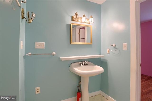 301 SWAN ST, Harrisburg, PA 17111