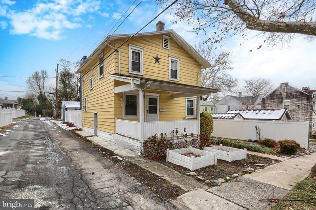 301 SWAN ST, Harrisburg, PA 17111