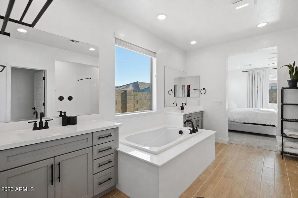 Image 10 of property listing at 24884 N 143RD Drive, Surprise, AZ 85387