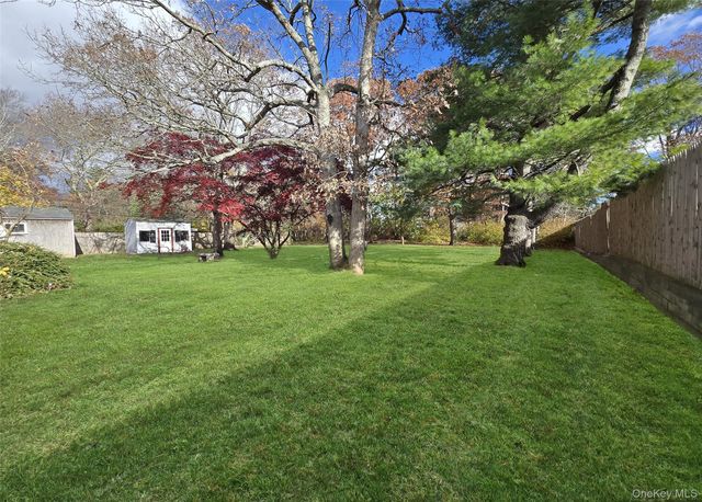 199 Connetquot Avenue, East Islip, NY 11730