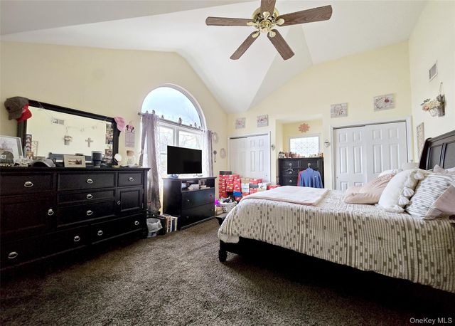 199 Connetquot Avenue, East Islip, NY 11730