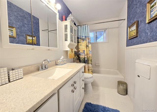 199 Connetquot Avenue, East Islip, NY 11730