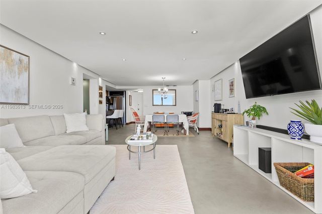 2500 Parkview Dr 2319, Hallandale Beach, FL 33009