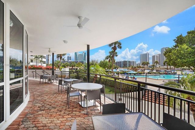 2500 Parkview Dr 2319, Hallandale Beach, FL 33009