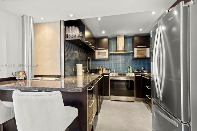 2500 Parkview Dr 2319, Hallandale Beach, FL 33009