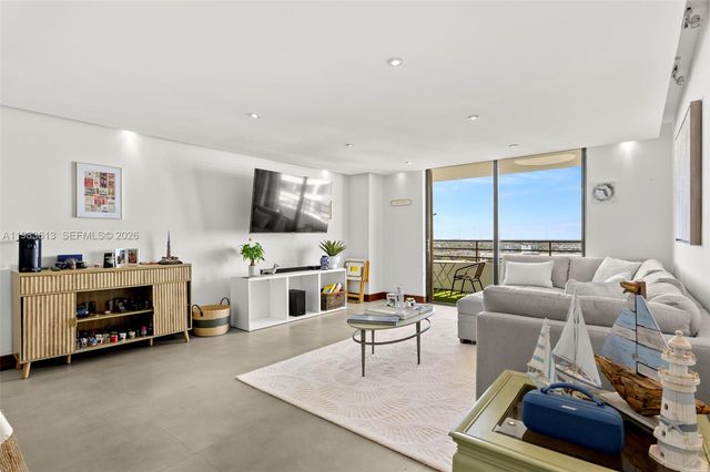 2500 Parkview Dr 2319, Hallandale Beach, FL 33009