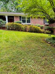 7342 Valley Lane, Hixson, TN 37343