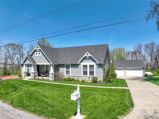 421 Spears Street, St Louis, MO 63127