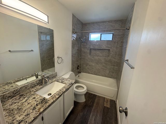 8611 DATAPOINT DR, San Antonio, TX 78229