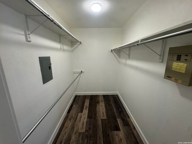 8611 DATAPOINT DR, San Antonio, TX 78229