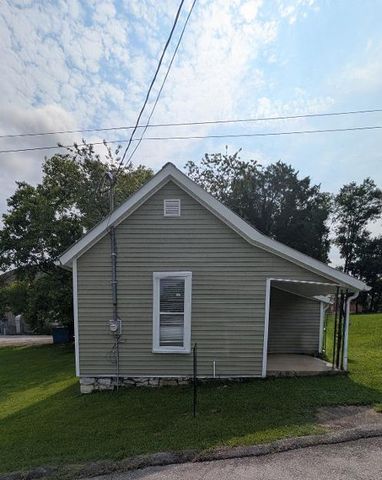 128 Fort Street, Harrodsburg, KY 40330