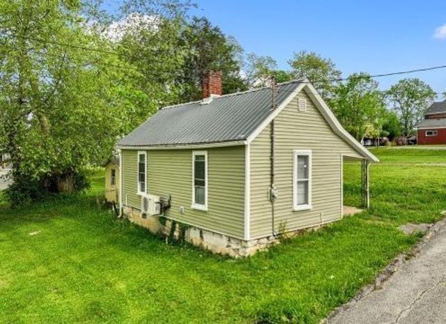 128 Fort Street, Harrodsburg, KY 40330