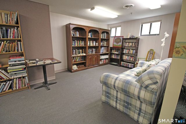 45 Highland Street APT 108, West Hartford, CT 06119