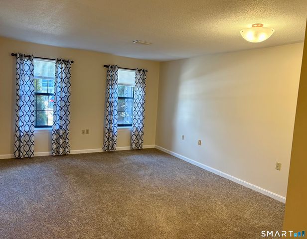 45 Highland Street APT 108, West Hartford, CT 06119