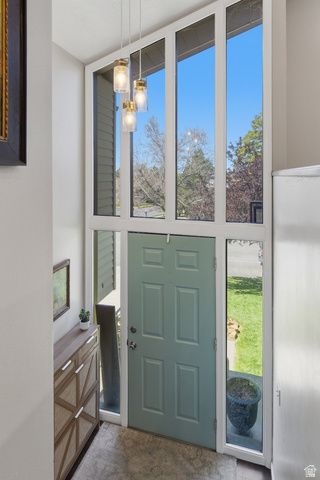 46 N COUNTRY LN, Fruit Heights, UT 84037