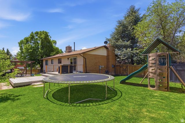 46 N COUNTRY LN, Fruit Heights, UT 84037
