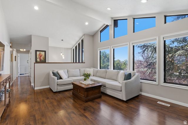 46 N COUNTRY LN, Fruit Heights, UT 84037