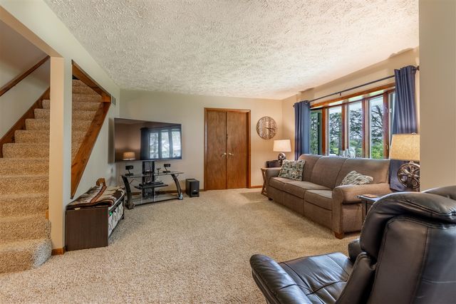 26641 60th Avenue, Mattawan, MI 49071