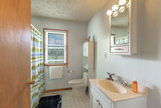 26641 60th Avenue, Mattawan, MI 49071