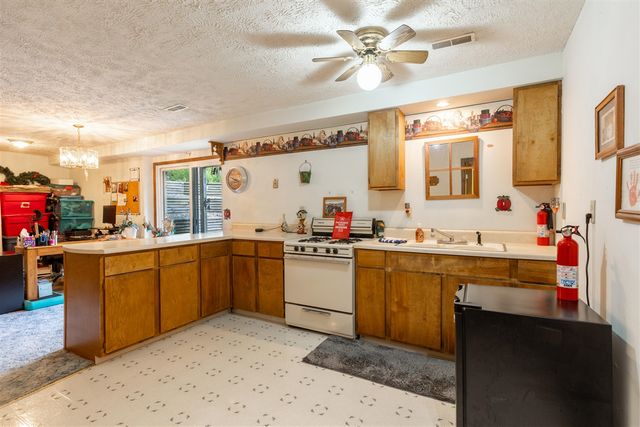 26641 60th Avenue, Mattawan, MI 49071