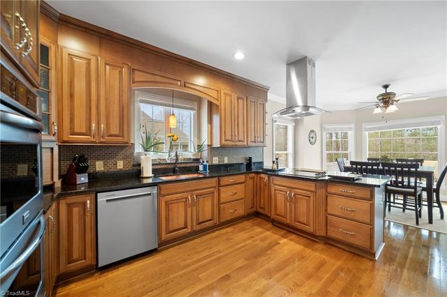 389 N Hiddenbrooke Drive, Advance, NC 27006