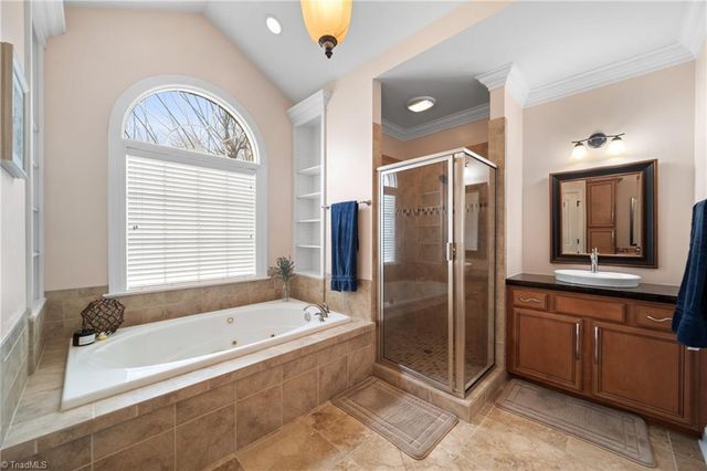 389 N Hiddenbrooke Drive, Advance, NC 27006