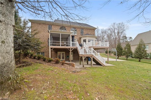389 N Hiddenbrooke Drive, Advance, NC 27006
