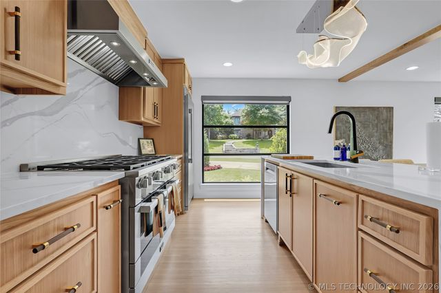 2227 E 26th Place, Tulsa, OK 74114