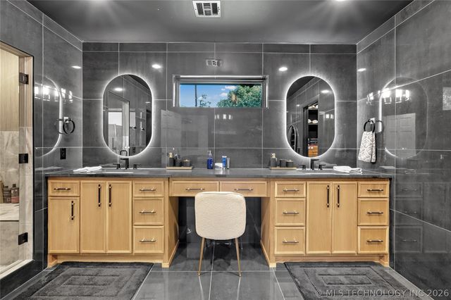 2227 E 26th Place, Tulsa, OK 74114