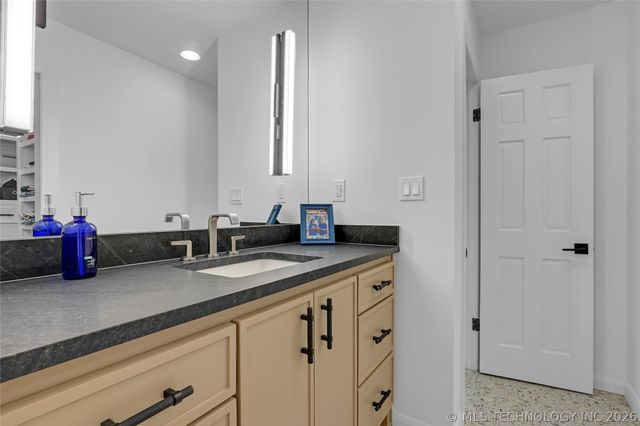 2227 E 26th Place, Tulsa, OK 74114