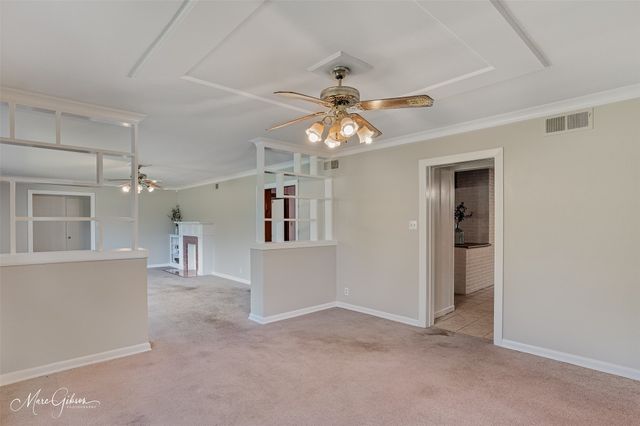 5743 Yarbrough, Shreveport, LA 71119