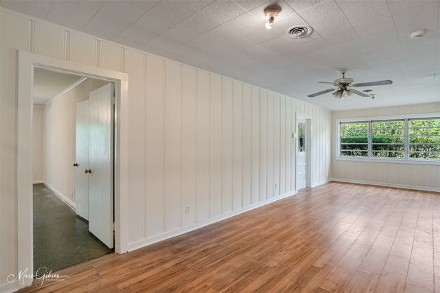 5743 Yarbrough, Shreveport, LA 71119