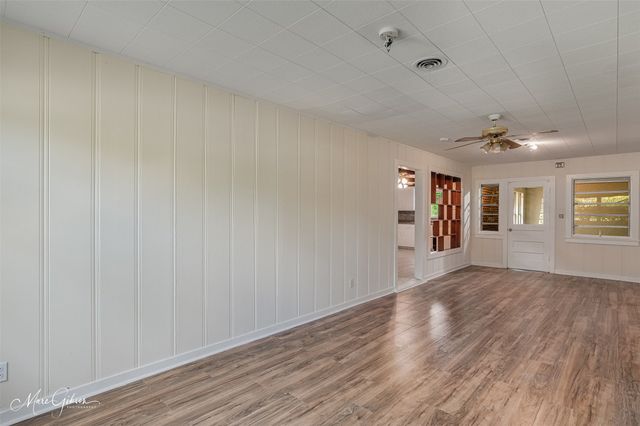 5743 Yarbrough, Shreveport, LA 71119