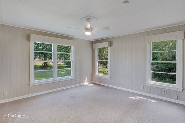 5743 Yarbrough, Shreveport, LA 71119