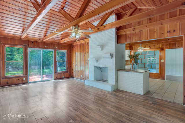 5743 Yarbrough, Shreveport, LA 71119