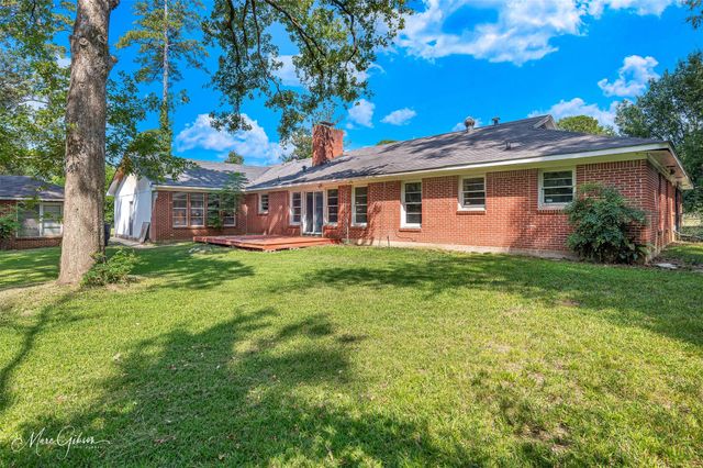5743 Yarbrough, Shreveport, LA 71119