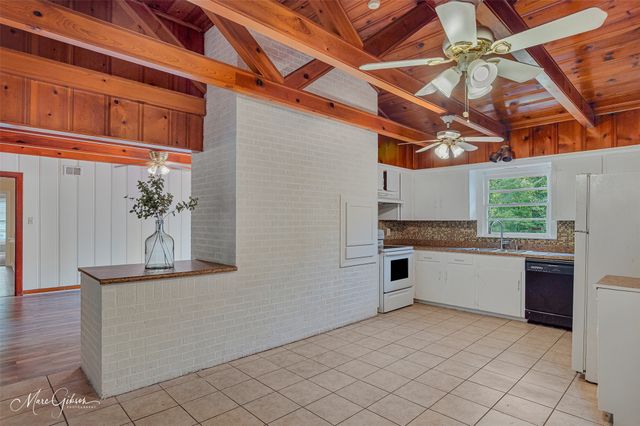 5743 Yarbrough, Shreveport, LA 71119