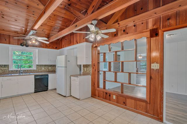 5743 Yarbrough, Shreveport, LA 71119