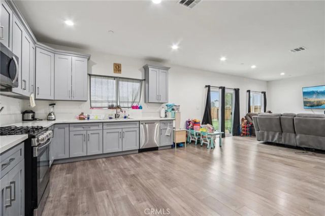 10121 Margery Avenue, California City, CA 93505