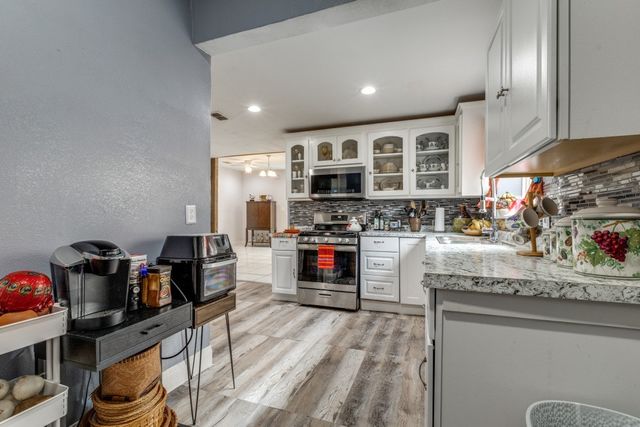 8814 Clifford Street, White Settlement, TX 76108