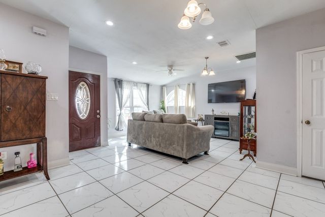8814 Clifford Street, White Settlement, TX 76108