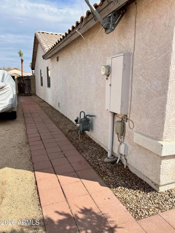 11231 W GOLDEN Lane, Peoria, AZ 85345 — photo 5