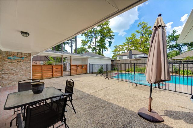 5930 Miller Valley Drive, Houston, TX 77066