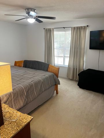 5234 Hawks Nest Drive, Milton, FL 32570